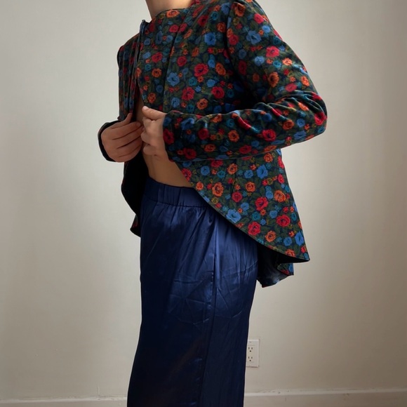 Floral Patterned Jacket - Picture 7 of 9